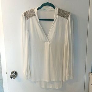United Colors of Benetton white blouse with sequins medium